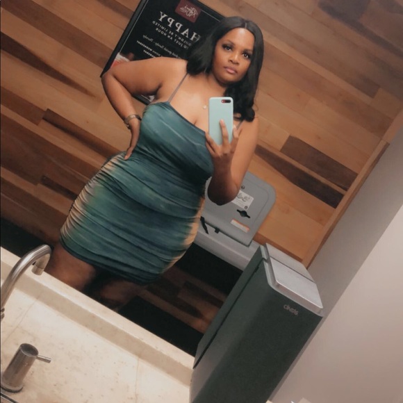 Dress - Picture 2 of 2